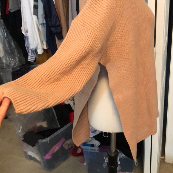 Brand New Vintage Beige Turtleneck Sweater - Picture 2 of 5